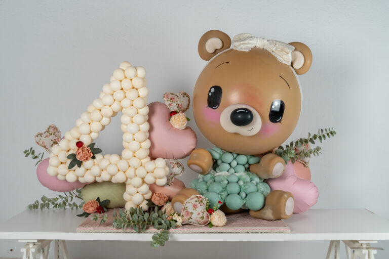 2. Mundo Encantado – Oso con Cuatro